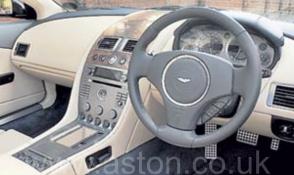 вид Астон Мартин Aston Martin AM DB9 Coupe 2007. Кликните для просмотра фото автомобиля большего размера.