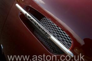на трассе Астон Мартин Aston Martin DB5 Vantage Spec 1965. Кликните для просмотра фото автомобиля большего размера.