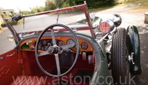 роскошный Астон Мартин Aston Martin Лагонда (Lagonda 2-Litre Supercharged Tourer) 1932. Кликните для просмотра фото автомобиля большего размера.