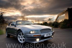 купить Астон Мартин Aston Martin V8 Volante - LWB 2000. Кликните для просмотра фото автомобиля большего размера.