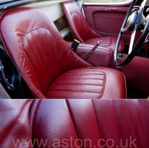 красивый Austin Healey 100M 1955. Кликните для просмотра фото автомобиля большего размера.