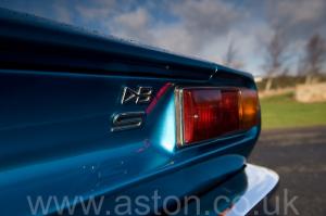 обзор Астон Мартин DBS V8 1972. Кликните для просмотра фото автомобиля большего размера.